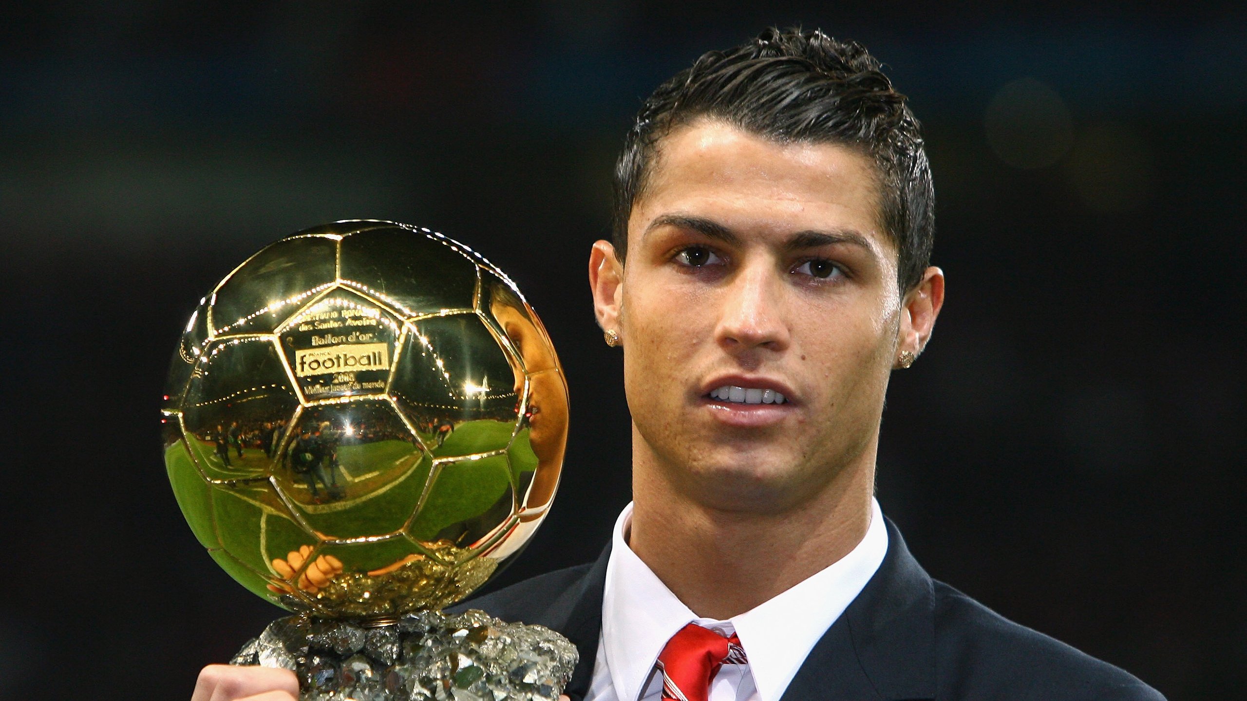 开云官网入口注册-世俱杯“东道主之争”：本地球队逆袭欧洲豪门燃爆赛场