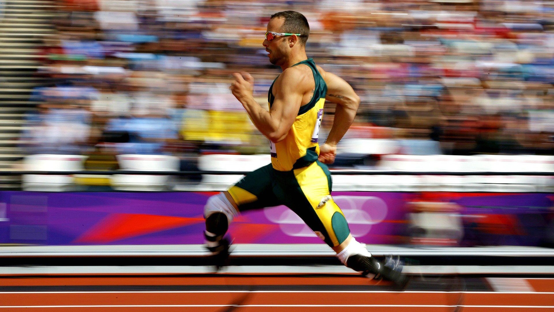 “东安湖体育公园:铁人三项赛场成全球选手的挑战之地”